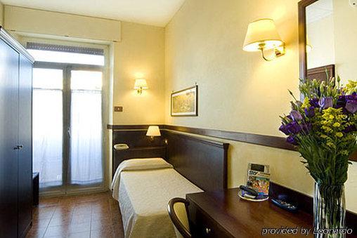 Hotel Belvedere リド・ディ・オスティア エクステリア 写真